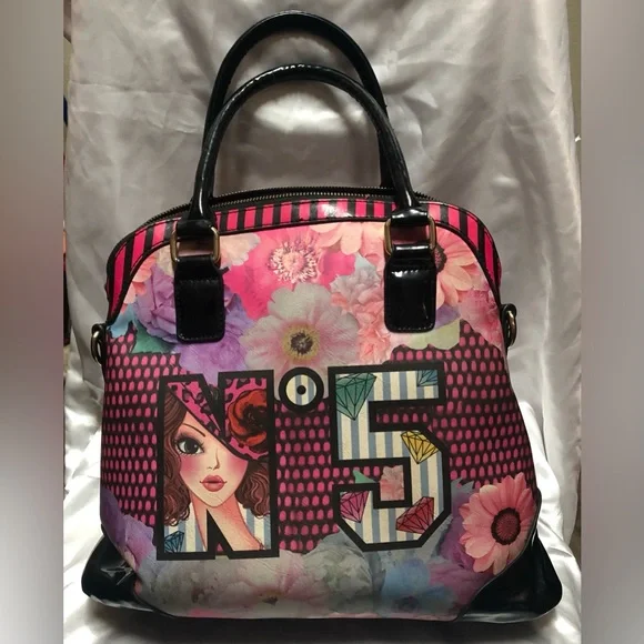 NICOLE LEE N’5 Colorful Graphic Handbag Stud Details.Woman Print, rhinestones. - Picture 2 of 11